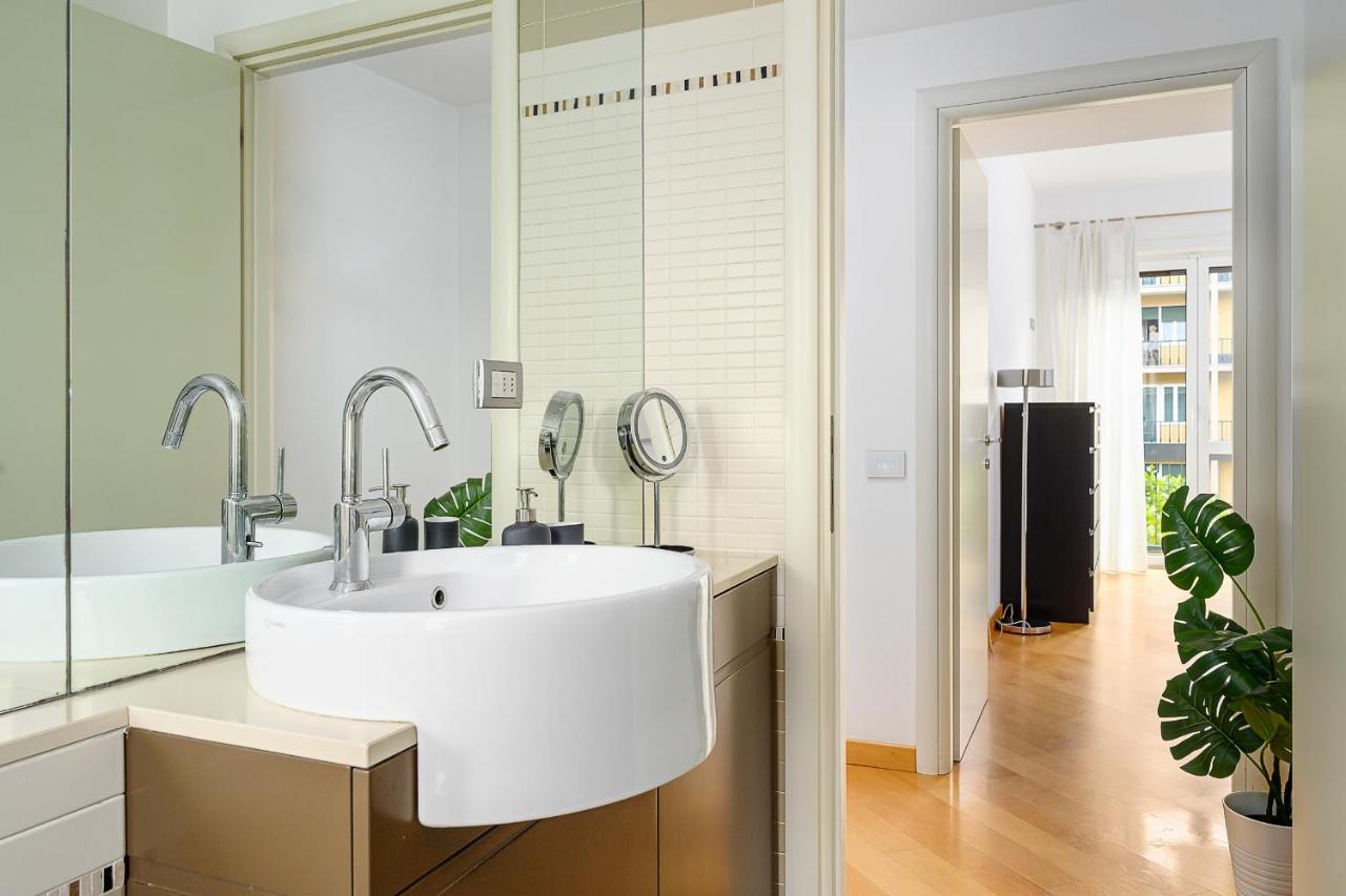 Stylish Condo Garibaldi Sempione 85M2 - Self Check-In Mediolan Zewnętrze zdjęcie